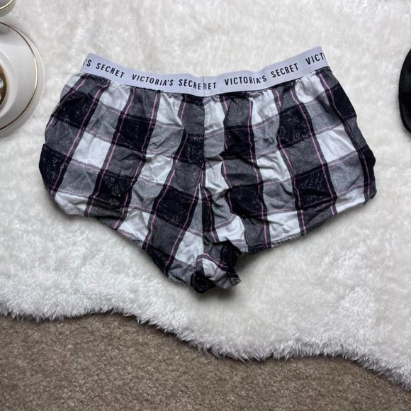 Victoria’s Secret sleep pajama shorts! - Picture 4 of 4